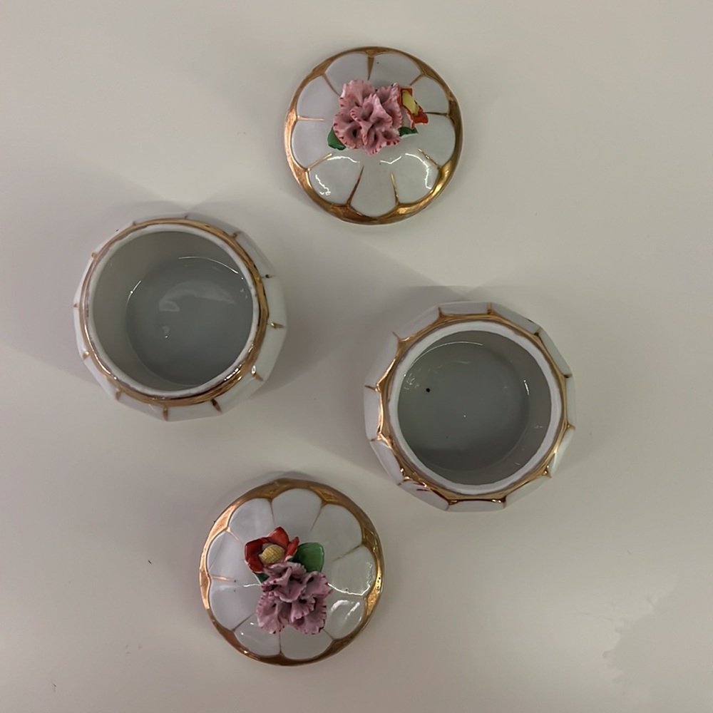 Small Containers - Picture 2 of 2